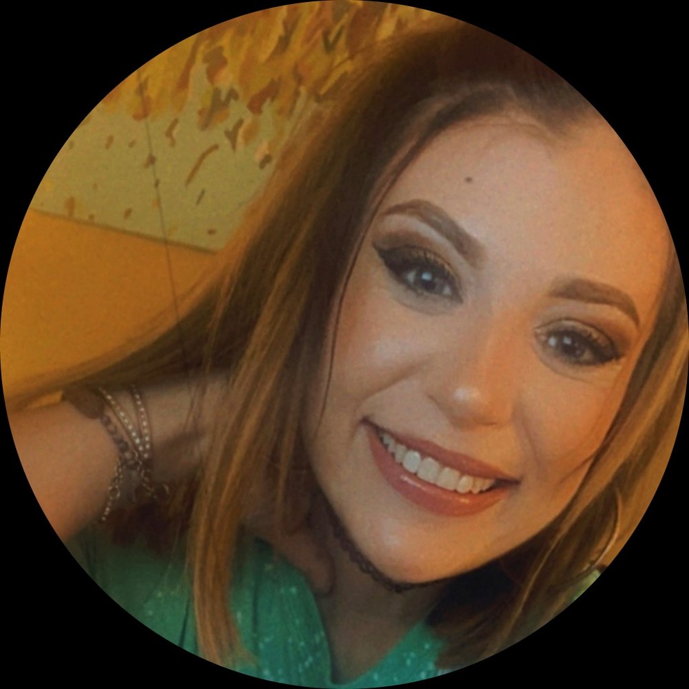 Meet your Posher, Caroline